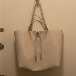 Cream tote bag